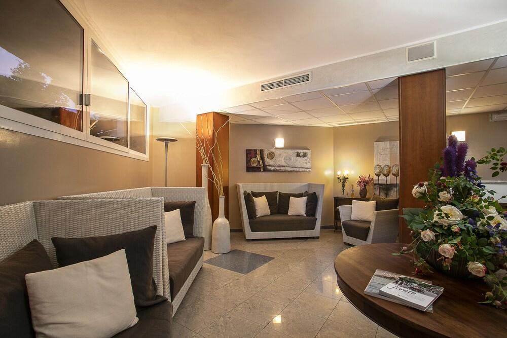 לידו די ג'סולו Park Hotel Ermitage Resort & Spa מראה חיצוני תמונה