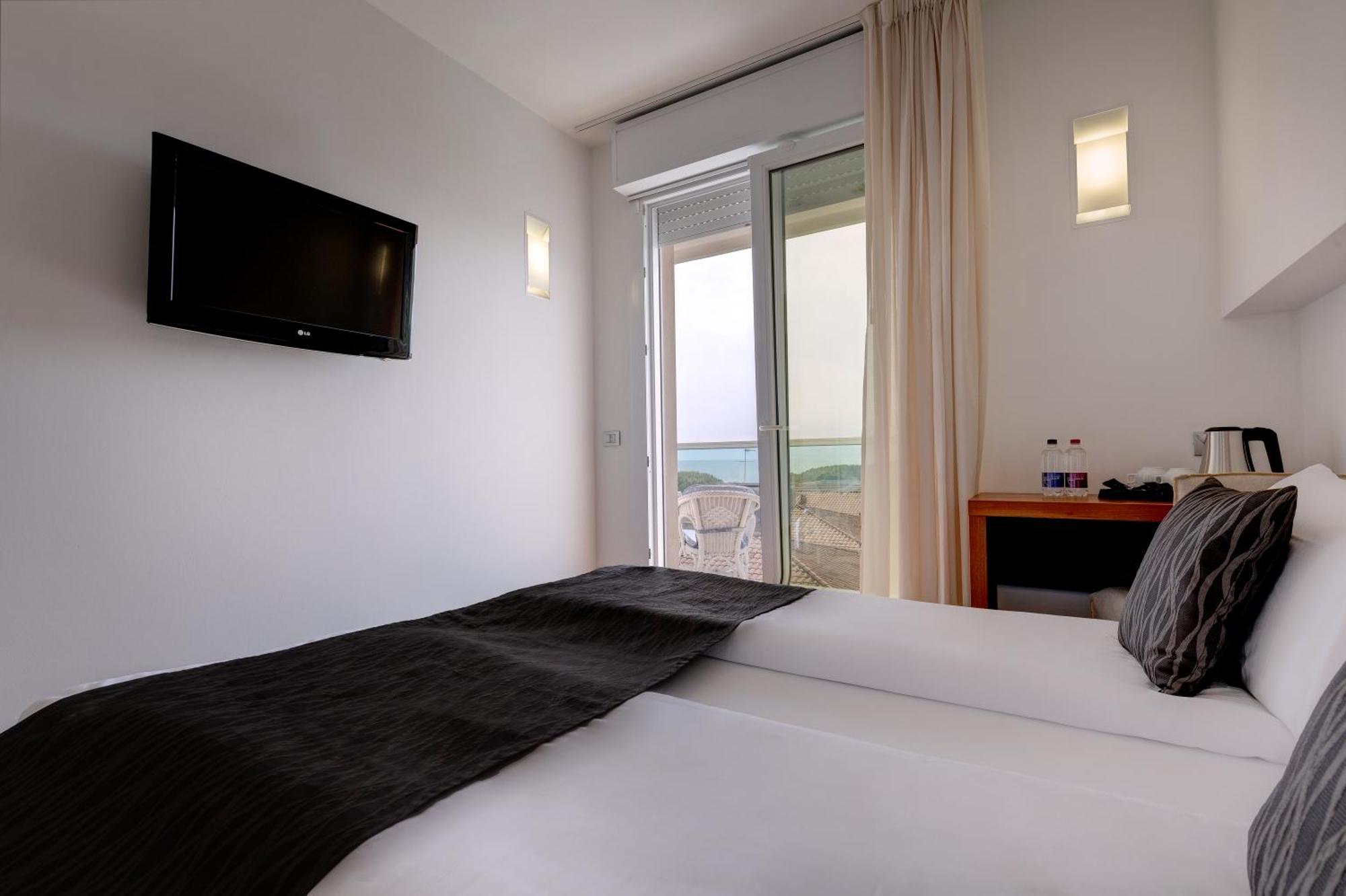לידו די ג'סולו Park Hotel Ermitage Resort & Spa מראה חיצוני תמונה