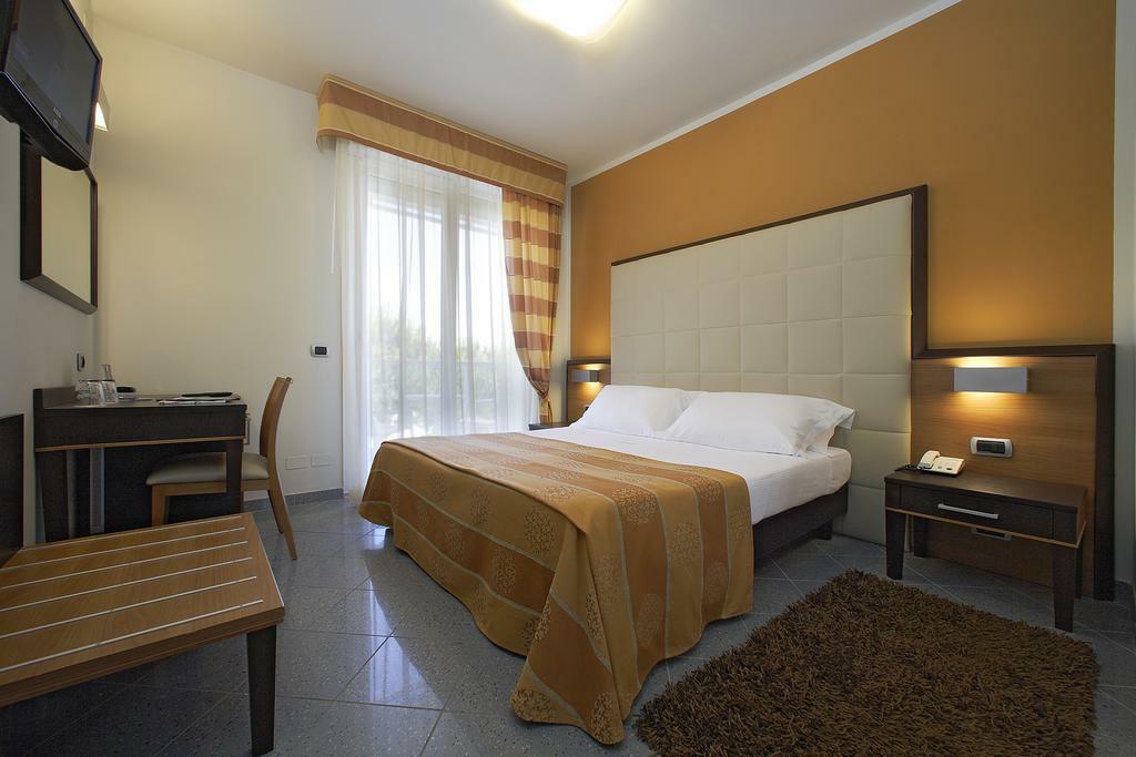 לידו די ג'סולו Park Hotel Ermitage Resort & Spa מראה חיצוני תמונה
